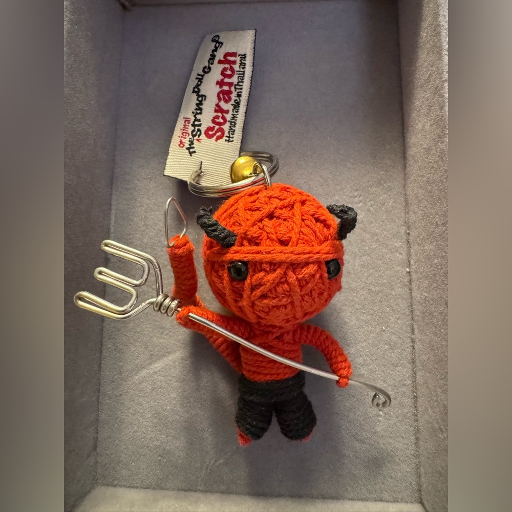 Scratch a handmade String doll - Picture 2 of 4